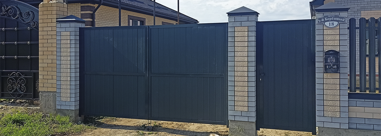 Въездные ворота в Пятигорске под ключ